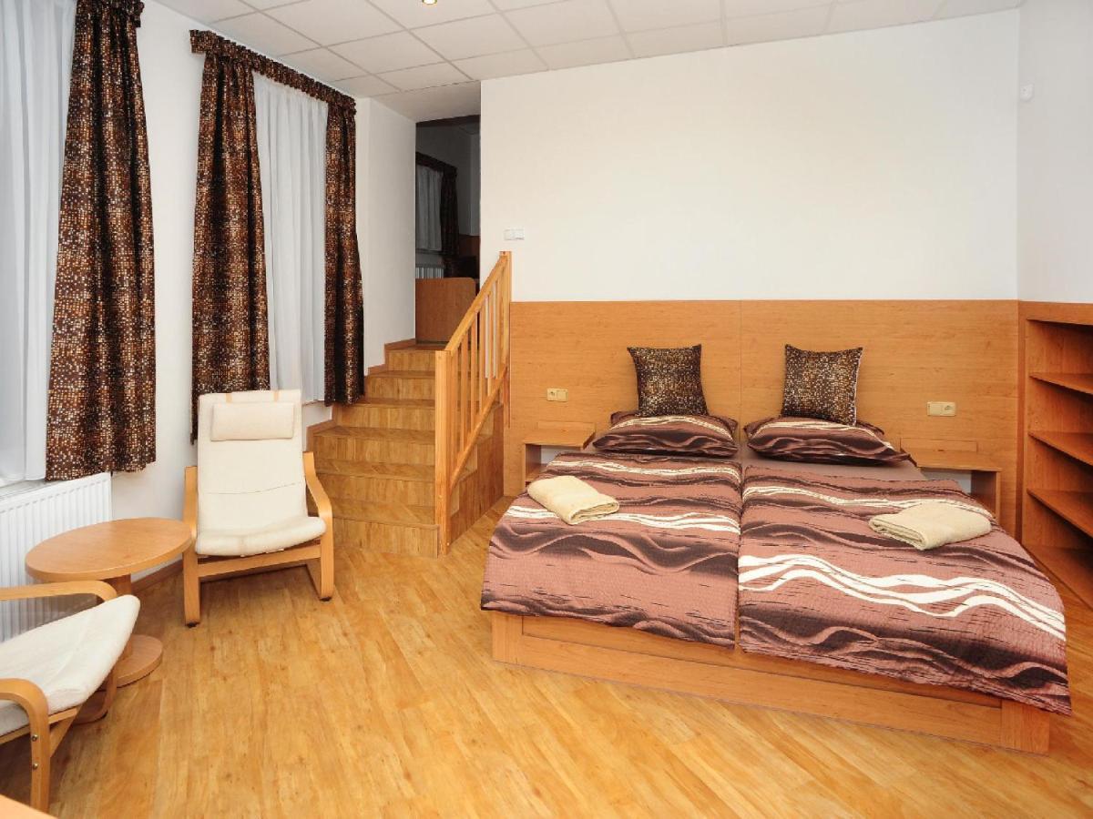 Penzion Budopartner Jivka Exterior photo
